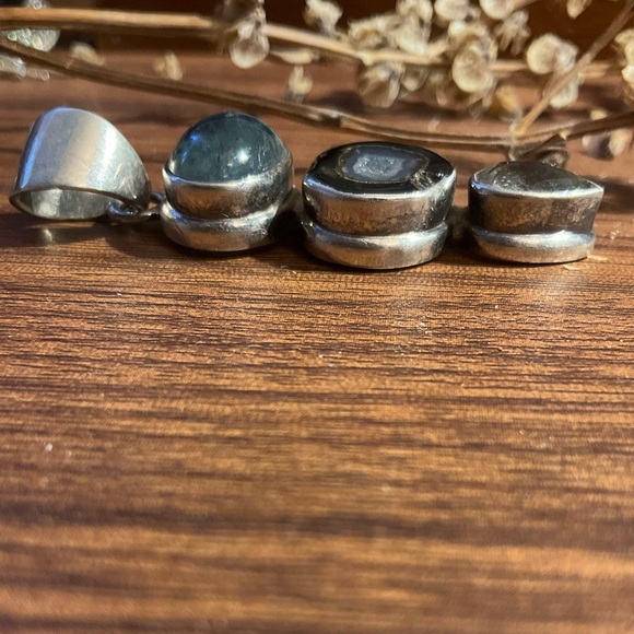 Labradorite, Geode Slice, and Quartz Pendant - Picture 9 of 10